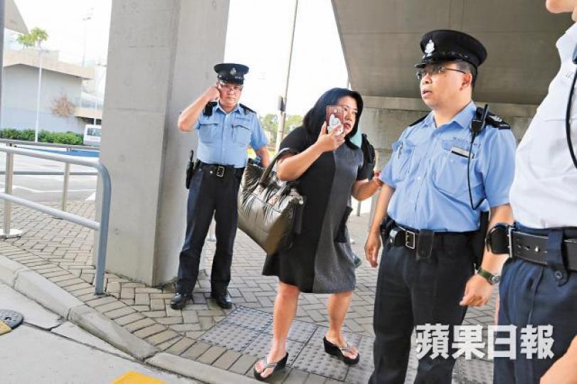 姓羅香港女導遊在昂坪360纜車站報警。 姓羅香港女導遊在昂坪360纜車站報警。