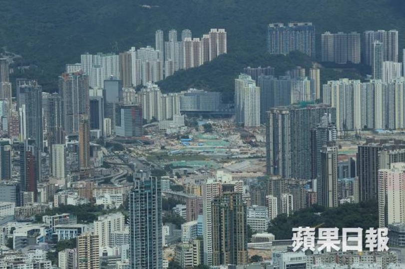 如果對通脹、經濟、供求、利率等因素無心水,單純以風險管理角度看,買樓會安全一點。 資料圖片 如果對通脹、經濟、供求、利率等因素無心水,單純以風險管理角度看,買樓會安全一點。 資料圖片