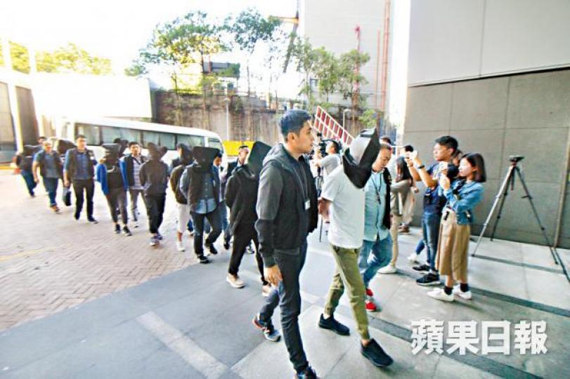 警方卧底滲入黑幫,收網成功拘捕31人。劉柏麟攝 警方卧底滲入黑幫,收網成功拘捕31人。劉柏麟攝