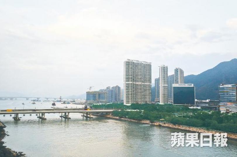 港珠澳大橋通車,東涌二手未受惠,近期連環劈價沽貨。 港珠澳大橋通車,東涌二手未受惠,近期連環劈價沽貨。