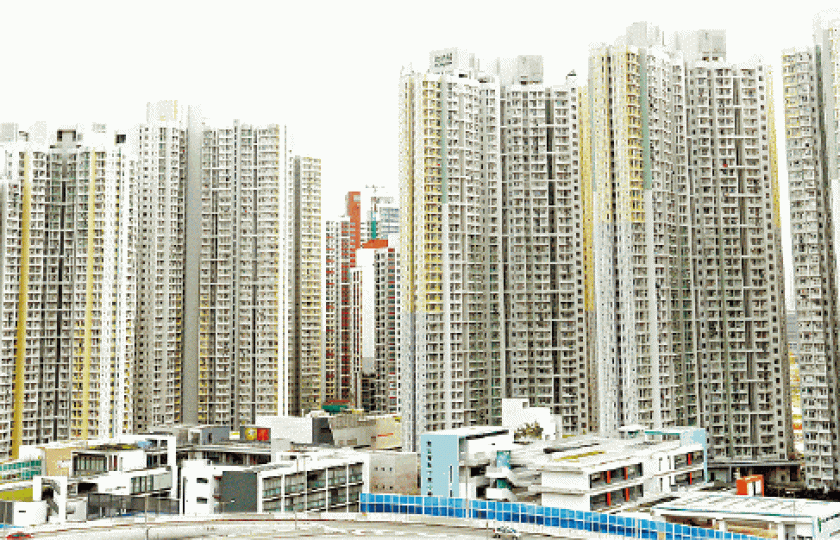 有團體擔心市民排公屋隨時等足6年。 有團體擔心市民排公屋隨時等足6年。