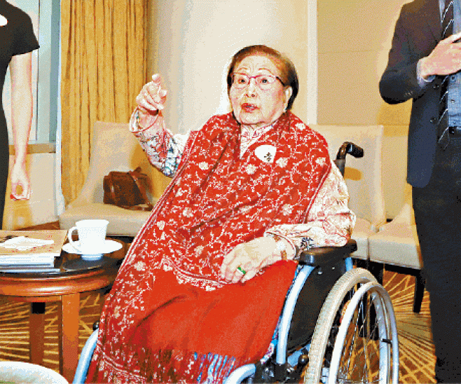 嚟緊禮拜六係羅老太99歲生日,計埋虛齡就已經100歲。資料圖片 嚟緊禮拜六係羅老太99歲生日,計埋虛齡就已經100歲。資料圖片