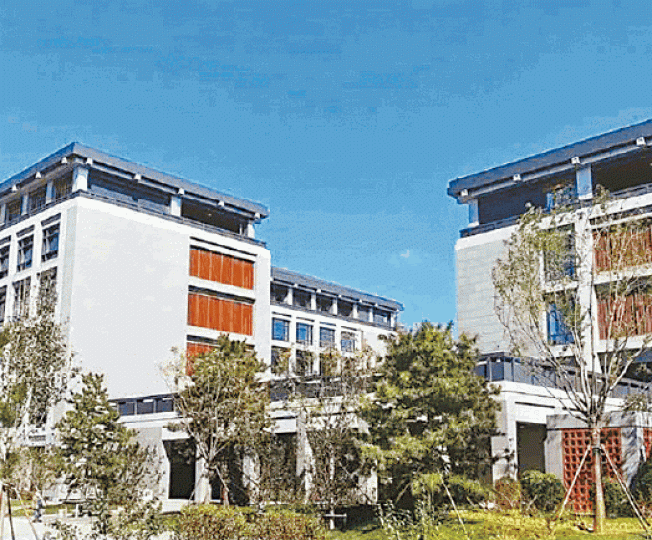 北京市政府在通州的辦公大樓接近完工。 北京市政府在通州的辦公大樓接近完工。