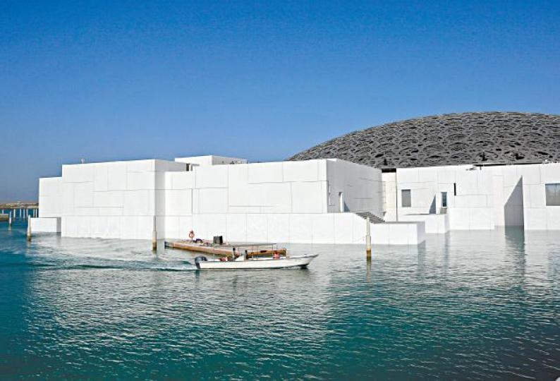 《救世主》原定9月在阿布扎比羅浮宮展出,但突然押後。 路透社 《救世主》原定9月在阿布扎比羅浮宮展出,但突然押後。 路透社