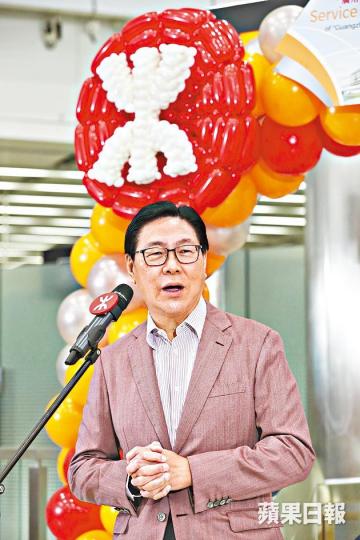 馬時亨婉拒林鄭提出續約3年的建議,任期延至明年6月30日。 馬時亨婉拒林鄭提出續約3年的建議,任期延至明年6月30日。