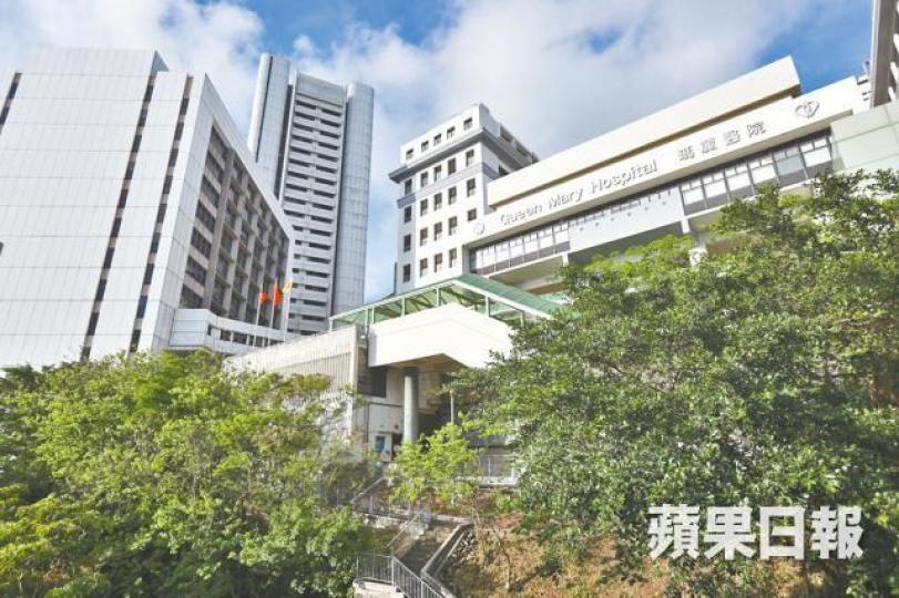 瑪麗醫院三度無察覺病人X光片肺部有陰影。 瑪麗醫院三度無察覺病人X光片肺部有陰影。