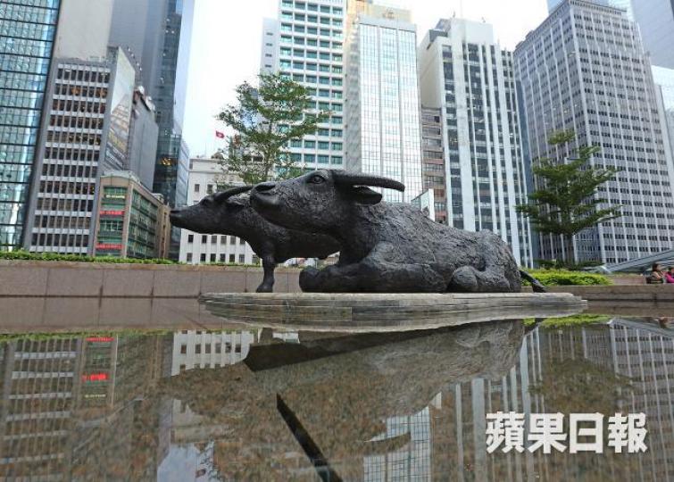 港股繼續行收窄三角形,成交顯著萎縮,下星期G20峯會,或是市場「爆邊」之時。 資料圖片 港股繼續行收窄三角形,成交顯著萎縮,下星期G20峯會,或是市場「爆邊」之時。 資料圖片