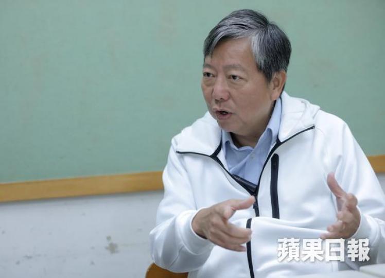 李卓人表示自己正學習如何與年輕人扣連更好。 李卓人表示自己正學習如何與年輕人扣連更好。