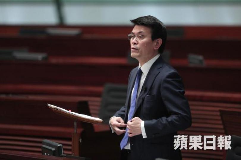 邱騰華指陸頌雄提出的修正案會製造法律漏洞,故「不必要、不可取及不能接受」。何頴賢攝 邱騰華指陸頌雄提出的修正案會製造法律漏洞,故「不必要、不可取及不能接受」。何頴賢攝