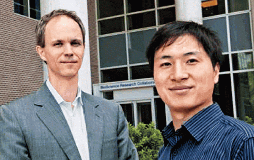 賀建奎(右)萊斯大學博士論文導師Michael Deem(左)被指有份參與基因編輯B研究。南科大校長陳十一 賀建奎(右)萊斯大學博士論文導師Michael Deem(左)被指有份參與基因編輯B研究。南科大校長陳十一