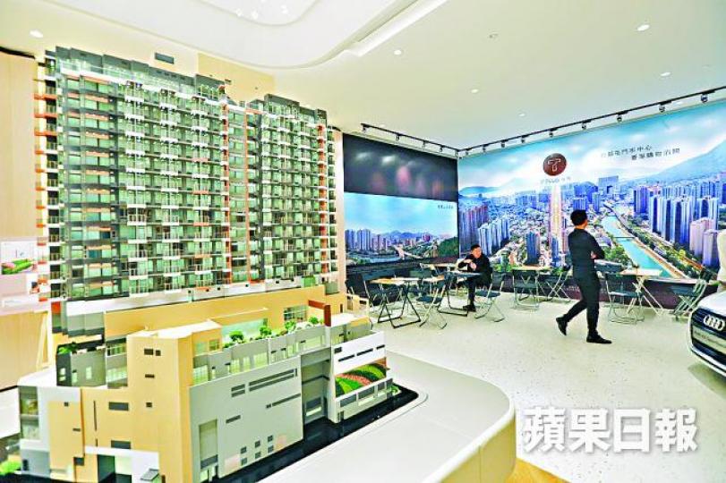 菁雋位於屯門悅品酒店的展銷廳,昨日僅有數名代理在場。 菁雋位於屯門悅品酒店的展銷廳,昨日僅有數名代理在場。