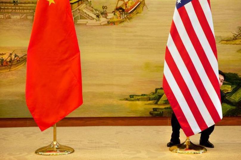 中美貿易戰，特朗普與習近平都在拖，拖至2020年，中國才真正讓步或反枱。資料圖片