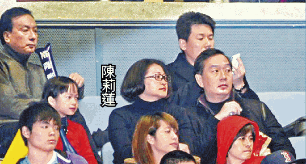 嚴凱泰去世後,集團交由妻子陳莉蓮打理。 嚴凱泰去世後,集團交由妻子陳莉蓮打理。