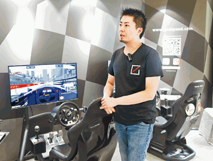 Tristan堅持公司是模擬賽車培訓中心,希望有關當局可提供一個比較清晰的指引。 Tristan堅持公司是模擬賽車培訓中心,希望有關當局可提供一個比較清晰的指引。
