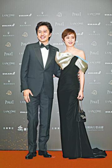鄧超和孫儷夫婦被爆需補稅2.5億元人民幣。資料圖片黃曉明和楊穎夫婦也傳被稅局約談。資料圖片