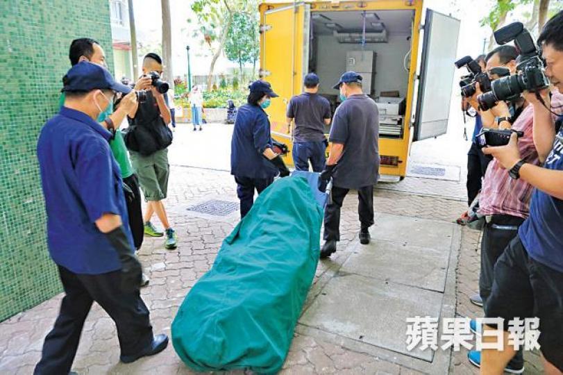 被告當日殺妻後自首,消防及救護到場後證實她已死亡。資料圖片 被告當日殺妻後自首,消防及救護到場後證實她已死亡。資料圖片