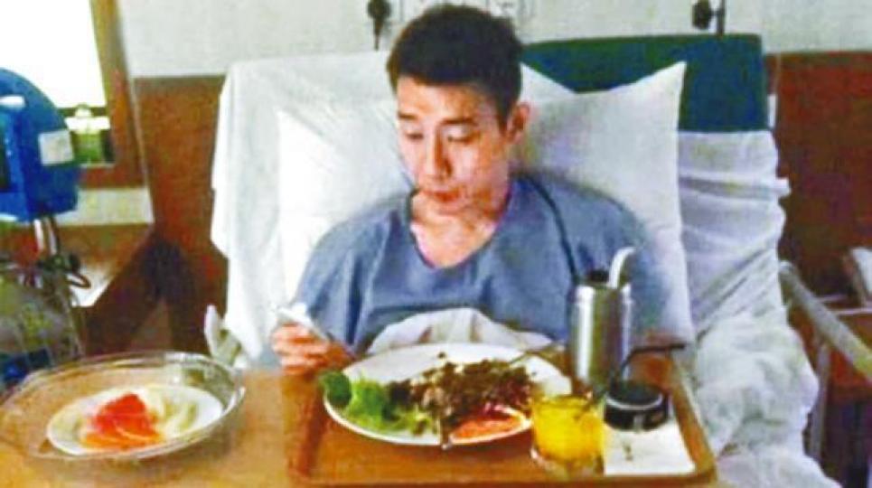 馬來西亞羽毛球名將李宗偉日前於台灣接受治癌療程,現已逐步康復。早前李宗偉罹患鼻咽癌的消息震驚各界。 馬來西亞羽毛球名將李宗偉日前於台灣接受治癌療程,現已逐步康復。早前李宗偉罹患鼻咽癌的消息震驚各界。