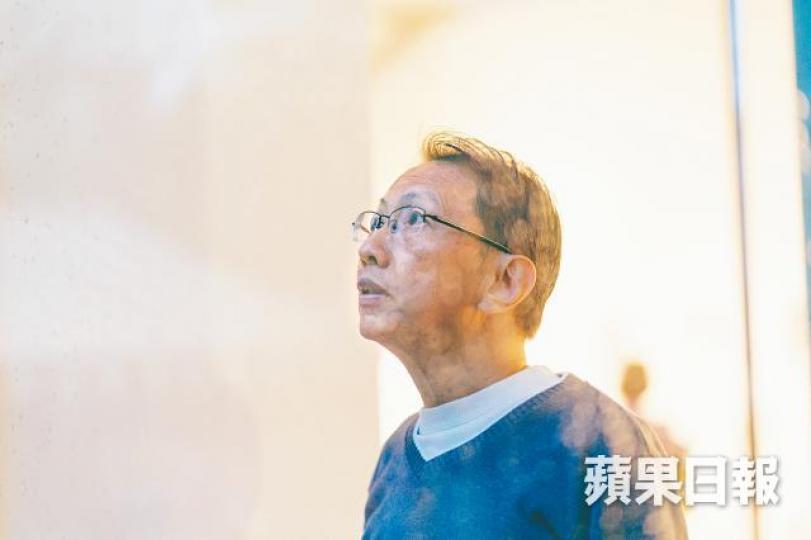 去年4月20日,杜耀明上完最後一課,學生送上惡搞作品。 去年4月20日,杜耀明上完最後一課,學生送上惡搞作品。