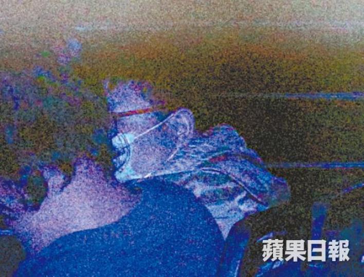 被告高衛健(戴口罩者)否認強姦事主。資料圖片 被告高衛健(戴口罩者)否認強姦事主。資料圖片