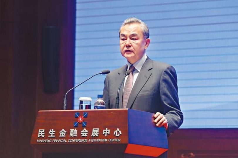 外長王毅強調,不會對侵害中國公民正當權益的霸凌行為坐視不管。 外長王毅強調,不會對侵害中國公民正當權益的霸凌行為坐視不管。