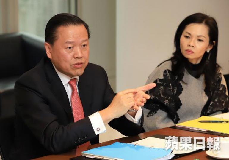 雷添良稱上任主席兩個月來一星期有四日在證監會。譚德潤攝 雷添良稱上任主席兩個月來一星期有四日在證監會。譚德潤攝