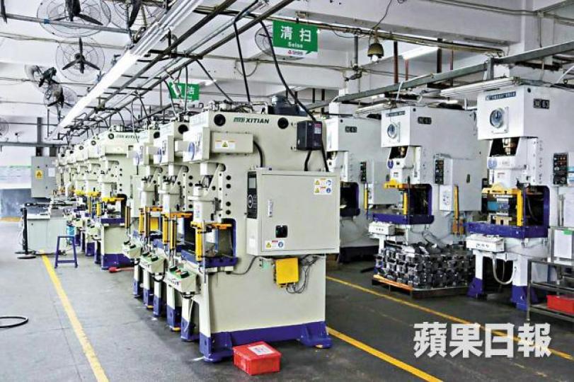 貿易戰下有香港廠商遷出內地,留下的也生意難做;圖為徐炳光的螺絲廠房。 貿易戰下有香港廠商遷出內地,留下的也生意難做;圖為徐炳光的螺絲廠房。