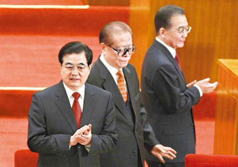 胡錦濤(左)、江澤民(中)及溫家寶(右)等中共元老會否出席明天改革開放40周年大會,備受關注。 胡錦濤(左)、江澤民(中)及溫家寶(右)等中共元老會否出席明天改革開放40周年大會,備受關注。