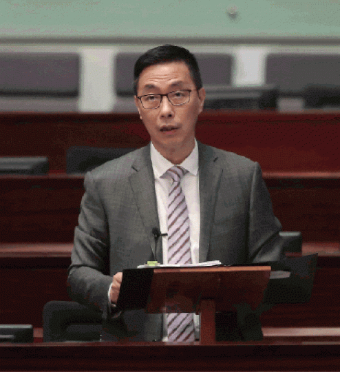 教育局局長楊潤雄指政府正考慮專責小組提交的中期報告建議。資料圖片 教育局局長楊潤雄指政府正考慮專責小組提交的中期報告建議。資料圖片