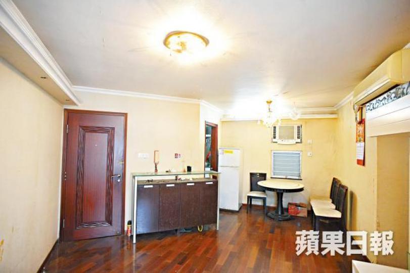 觀塘麗港城一個銀主盤大劈價至550萬元易手。 觀塘麗港城一個銀主盤大劈價至550萬元易手。