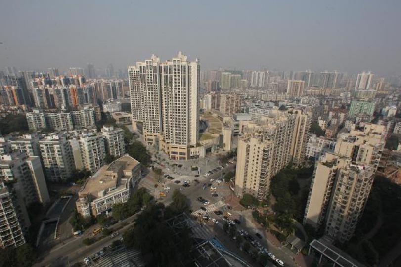 內地多個城市開始減辣救樓市。 內地多個城市開始減辣救樓市。
