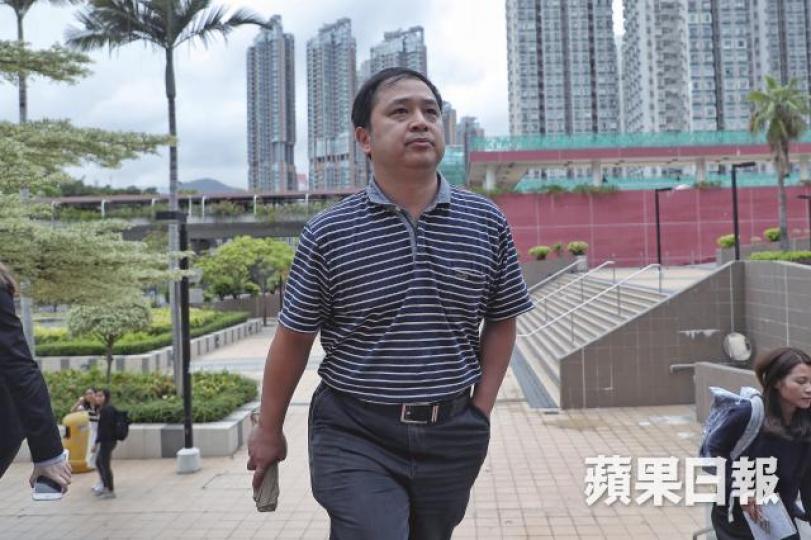 被告張錦輝10項未經准許而逗留在學校內罪名成立,判處160小時社會服務令。 被告張錦輝10項未經准許而逗留在學校內罪名成立,判處160小時社會服務令。