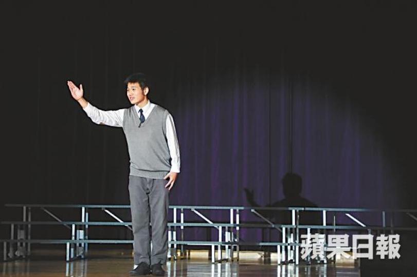 周文軒一度叛逆,自父親離世後決意改過努力讀書,愛上朗誦並曾奪冠。江俊豪攝 周文軒一度叛逆,自父親離世後決意改過努力讀書,愛上朗誦並曾奪冠。江俊豪攝