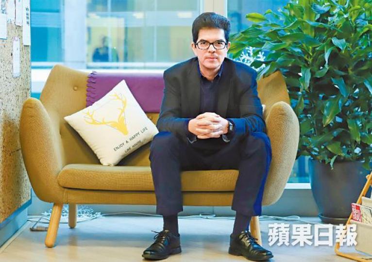 01David Webb自言對研究「謎網」樂此不疲。譚德潤攝 01David Webb自言對研究「謎網」樂此不疲。譚德潤攝