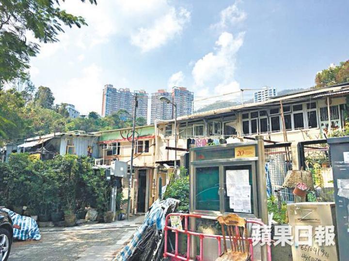禾寮坑村有個別村屋,將單位劏細出租。 禾寮坑村有個別村屋,將單位劏細出租。