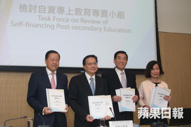 檢討自資專上教育專責小組昨提交報告,建議自資院校納入統一規管制度。李潤芳攝 檢討自資專上教育專責小組昨提交報告,建議自資院校納入統一規管制度。李潤芳攝