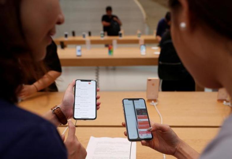iPhone X系列手機上周起獲納入舊機換新機計劃。資料圖片 iPhone X系列手機上周起獲納入舊機換新機計劃。資料圖片