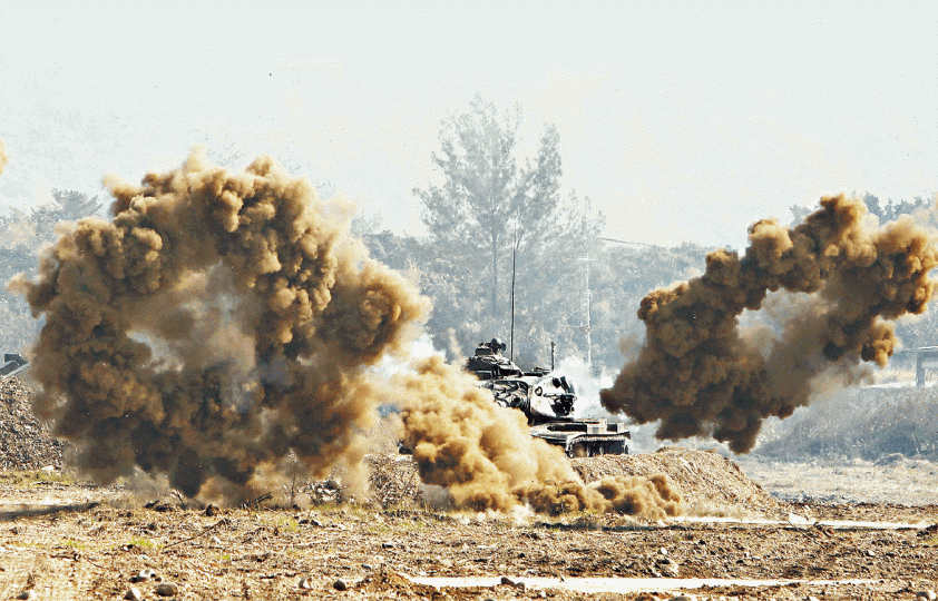 台軍坦克加強演練,應付大陸威脅。資料圖片 台軍坦克加強演練,應付大陸威脅。資料圖片