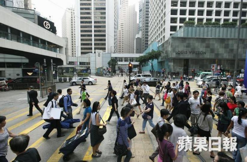 強積金12月單月人均蝕約7,869元。 強積金12月單月人均蝕約7,869元。