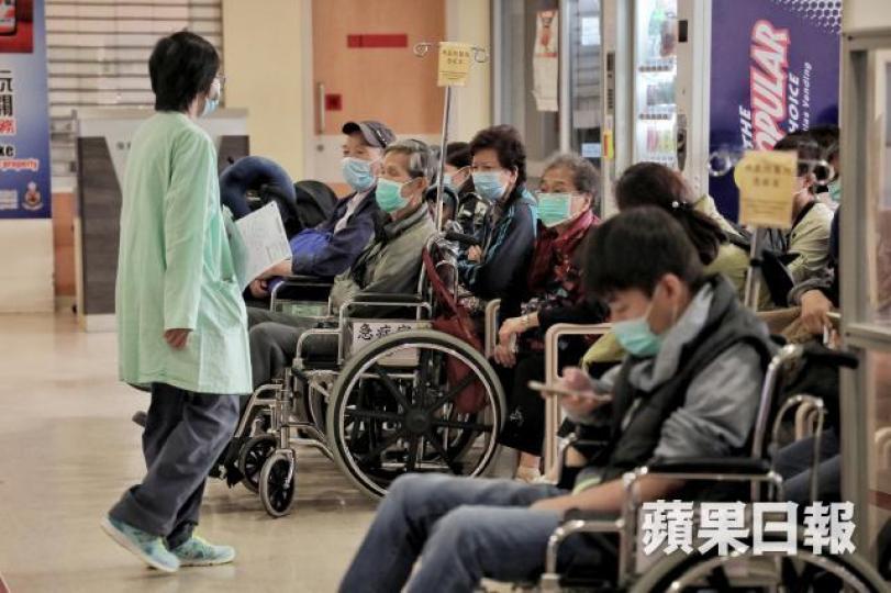 流感高峯期,公院續逼爆。資料圖片 流感高峯期,公院續逼爆。資料圖片