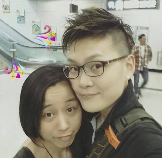 法官指被告馮嘉寶(左)及陳天佑(右)犯案時互相配合,罪責難分。次被告馮嘉寶【囚32月】首被告陳天佑【囚34月】 法官指被告馮嘉寶(左)及陳天佑(右)犯案時互相配合,罪責難分。次被告馮嘉寶【囚32月】首被告陳天佑【囚34月】