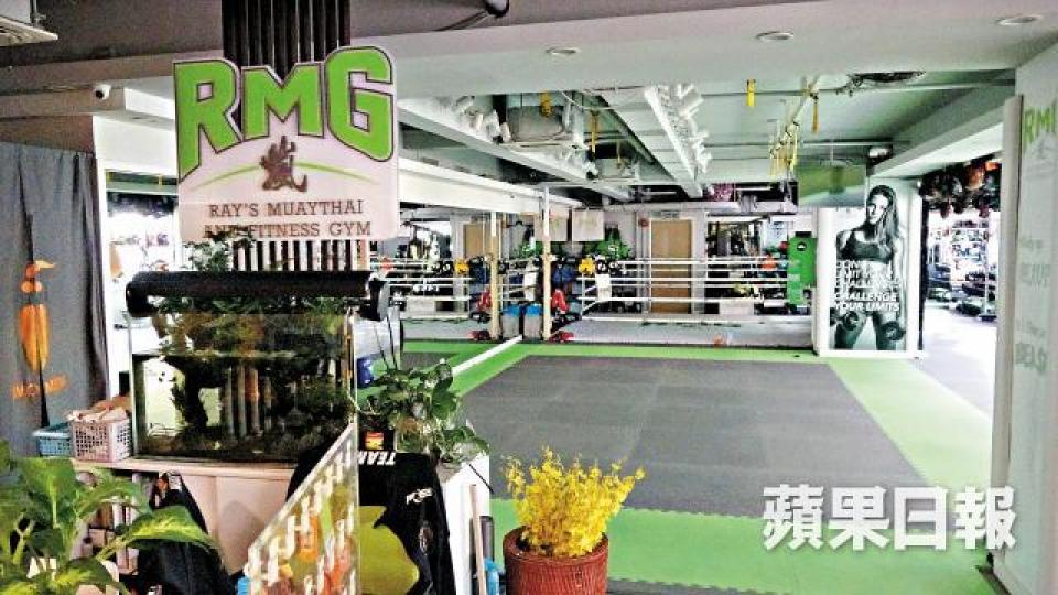女子暈倒現場為彌敦道789號健峰保險大廈一間健身中心。簡明恩攝 女子暈倒現場為彌敦道789號健峰保險大廈一間健身中心。簡明恩攝