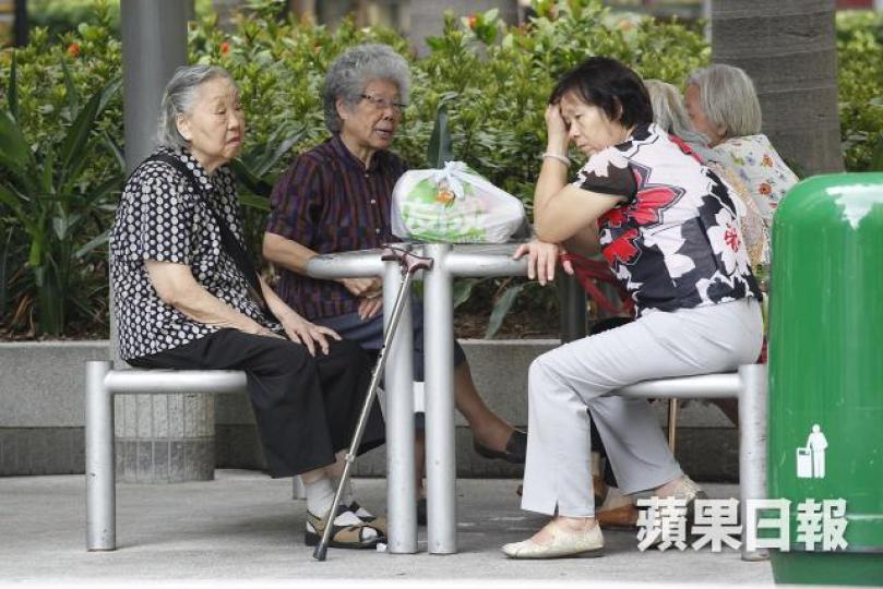 長者利用安老按揭及終身年金計劃，可每月取得穩定收入，直至終老。資料圖片