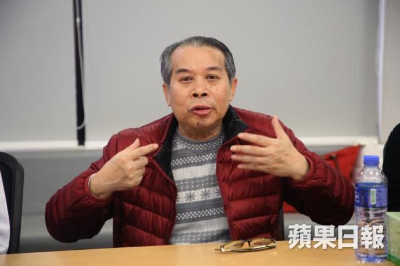 黃先生大讚計劃實用,笑言自己已是照顧長者的「半個專家」。 黃先生大讚計劃實用,笑言自己已是照顧長者的「半個專家」。
