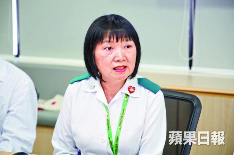 鄭慧慈病床床頭設三色標示圖,顯示病人術後活動能力。 鄭慧慈病床床頭設三色標示圖,顯示病人術後活動能力。