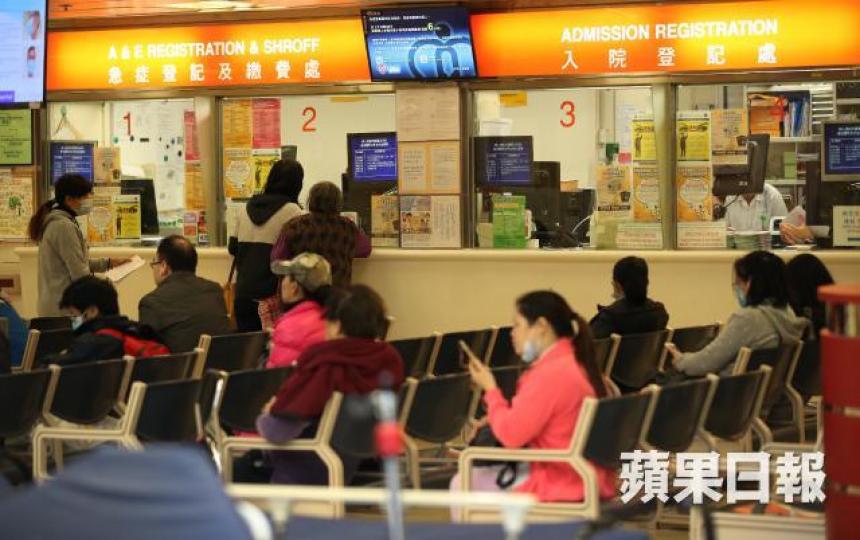 今年的冬季流感比往年來得更嚴峻。 今年的冬季流感比往年來得更嚴峻。