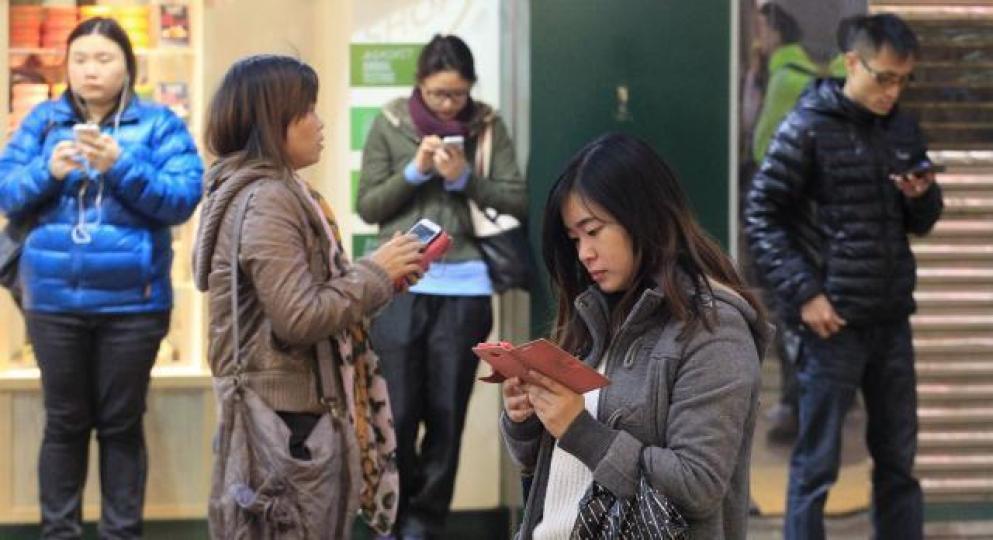 WhatsApp昨宣佈推出新措施,限制用戶轉發同一段文字給最多五個用戶或群組。資料圖片 WhatsApp昨宣佈推出新措施,限制用戶轉發同一段文字給最多五個用戶或群組。資料圖片