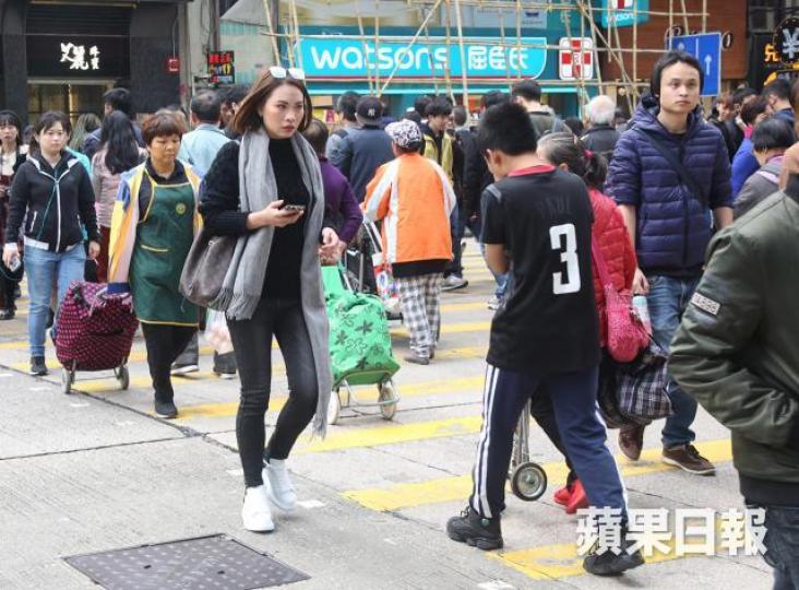 港人退休儲備不足。 港人退休儲備不足。