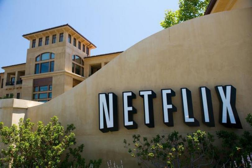 科技改變娛樂,就算訂晒Netflix等幾大平台,一個月都係幾百港元,同樣一筆錢,廿年前絕對買不到如此質量的娛樂。 互聯網圖片 科技改變娛樂,就算訂晒Netflix等幾大平台,一個月都係幾百港元,同樣一筆錢,廿年前絕對買不到如此質量的娛樂。 互聯網圖片