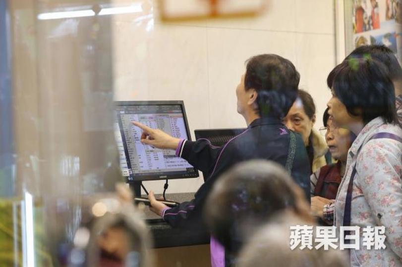 最近幾個月,股價出現「大爆炸」、跌幅超過七至八成的公司越來越多。爆炸股越多,或許可以當作另類的大市見底訊號。 資料圖片 最近幾個月,股價出現「大爆炸」、跌幅超過七至八成的公司越來越多。爆炸股越多,或許可以當作另類的大市見底訊號。 資料圖片