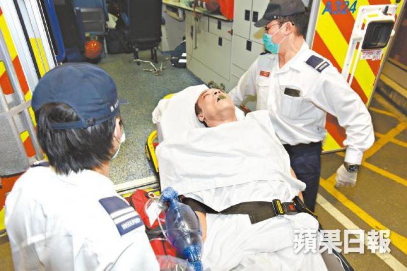 Gabriel在尖沙嘴家中昏迷,送院搶救後不治。謝志輝攝死者Gabriel深受學生愛戴。Gabriel前日生日,學員為他慶生,詎料猝然離世。 Gabriel在尖沙嘴家中昏迷,送院搶救後不治。謝志輝攝死者Gabriel深受學生愛戴。Gabriel前日生日,學員為他慶生,詎料猝然離世。